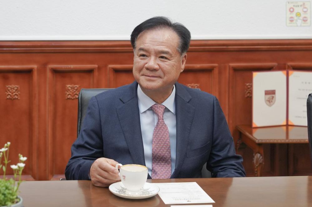 기부식에 참석한 나기선 회장